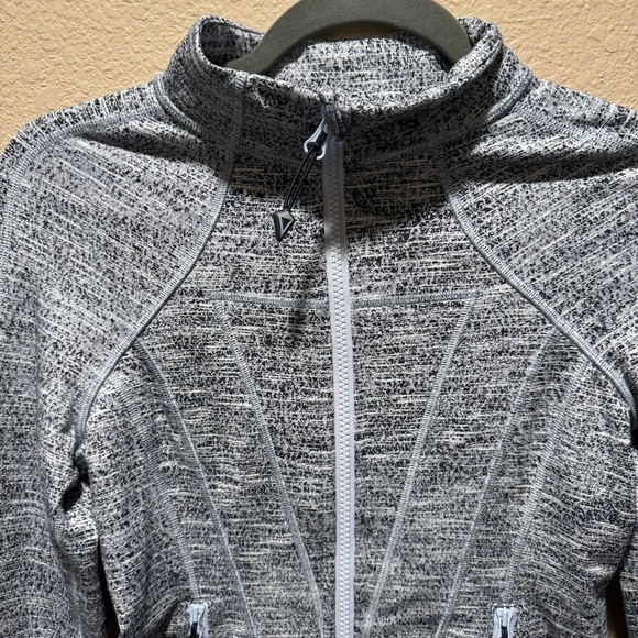 Lululemon Ivivva size 12 Grey Heathered Jacket - Picture 2 of 9